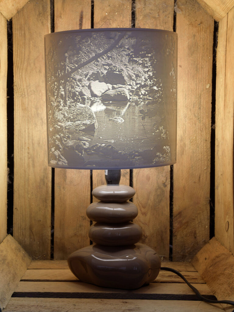 Lampe personnalisée photo ruisseau